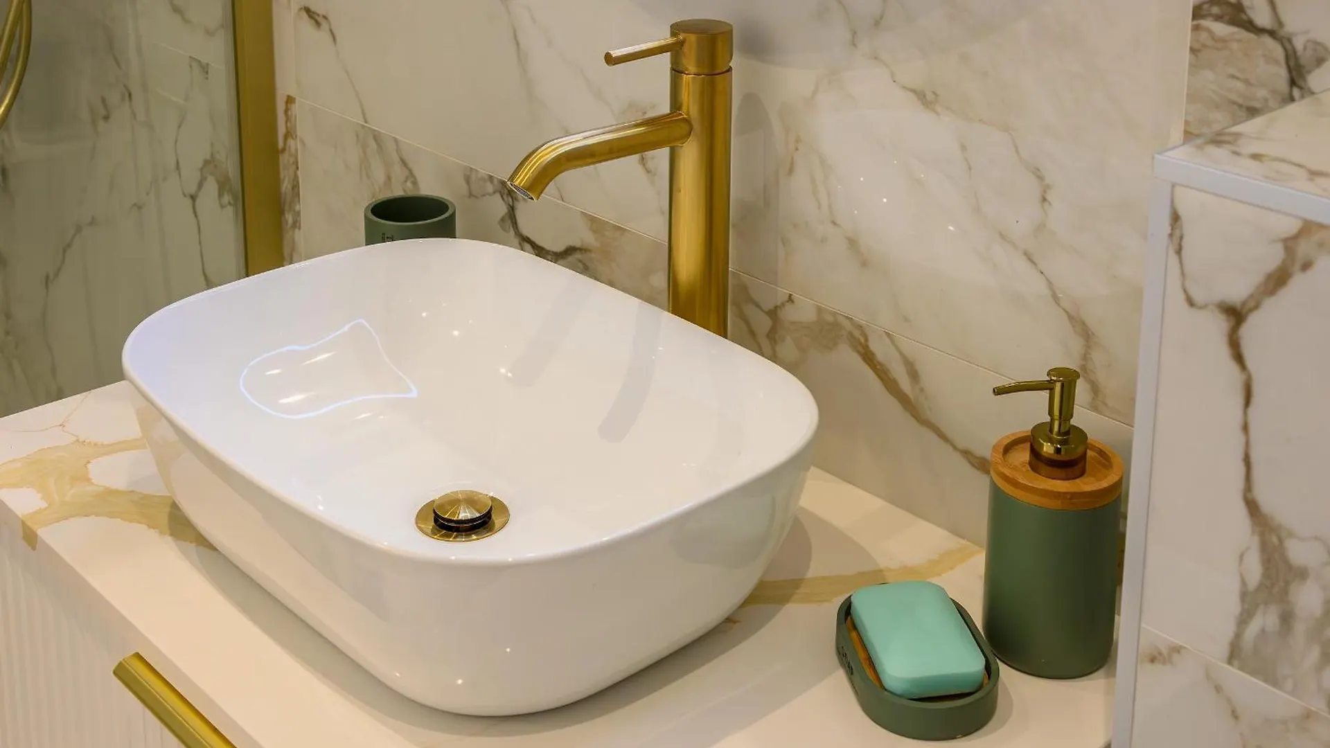 Jupiter Luxury Accommodation Split 3*,  Hırvatistan